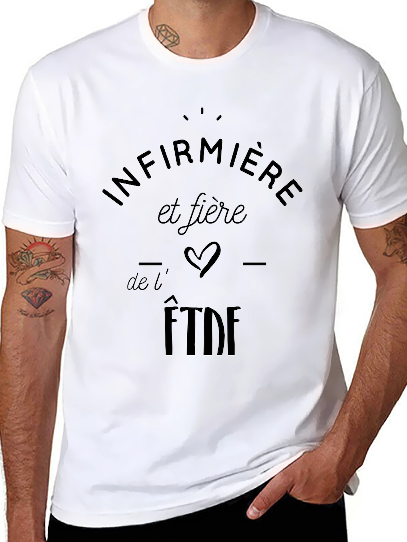Infirmiere et fiere Graphic Tee - Black Cotton T-Shirt