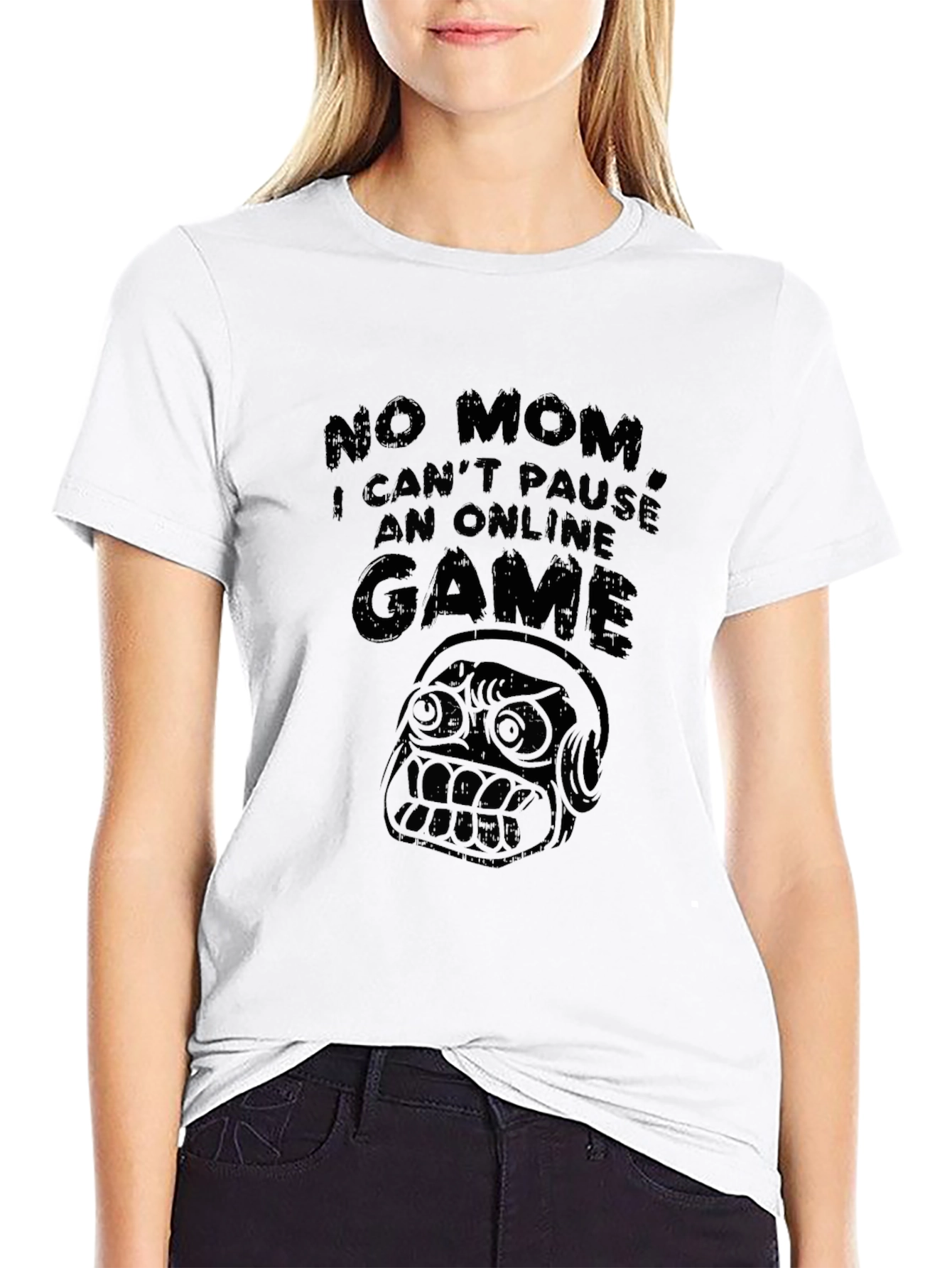 Gamer T-Shirt: No Mom I Cant Pause Online Game